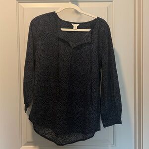 Women’s long sleeve top